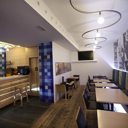 Hostal Bezana Burgo Dış mekan fotoğraf